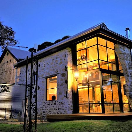 The Old Chaff Mill Organic Vineyard Retreat Bed & Breakfast Sellicks Hill ภายนอก รูปภาพ