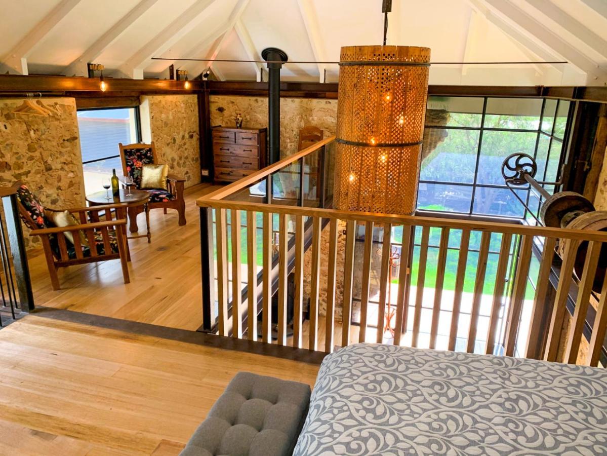 The Old Chaff Mill Organic Vineyard Retreat Bed & Breakfast Sellicks Hill ภายนอก รูปภาพ