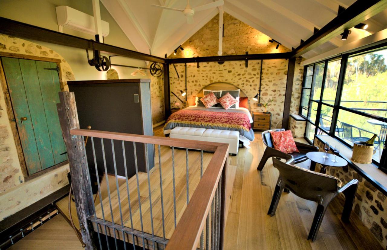 The Old Chaff Mill Organic Vineyard Retreat Bed & Breakfast Sellicks Hill ภายนอก รูปภาพ