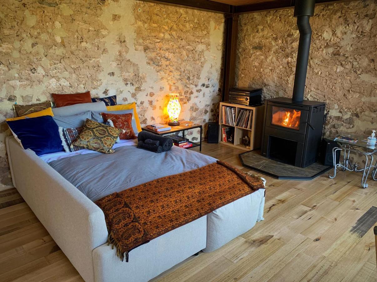 The Old Chaff Mill Organic Vineyard Retreat Bed & Breakfast Sellicks Hill ภายนอก รูปภาพ
