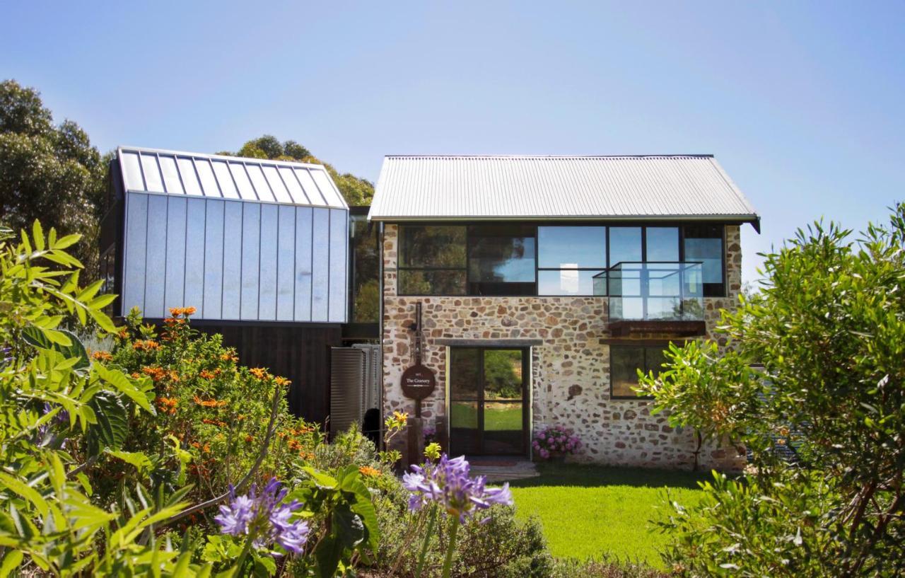 The Old Chaff Mill Organic Vineyard Retreat Bed & Breakfast Sellicks Hill ภายนอก รูปภาพ