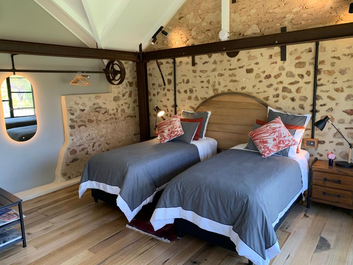 The Old Chaff Mill Organic Vineyard Retreat Bed & Breakfast Sellicks Hill ภายนอก รูปภาพ